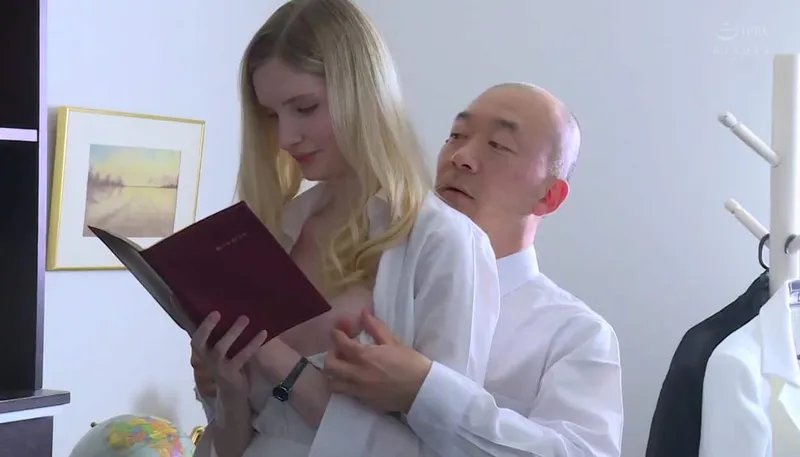 Cô vợ chấp nhận làm tình nhân cho đối tác của ông chồng để trả nợ