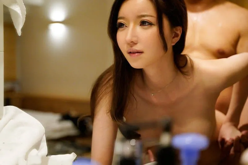 Nữ tiếp viên hàng không và chuyện trả thù chồng yêu cắm sừng mình