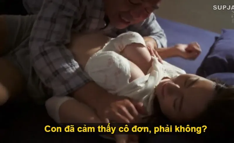 Nhìn con trai mải miết lao vào công việc khiến vợ nó cô quạnh lẻ loi, ông bố chồng liều lĩnh đè ra quan hệ với con dâu.